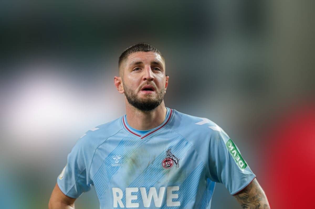 丰满的房地产小姐
