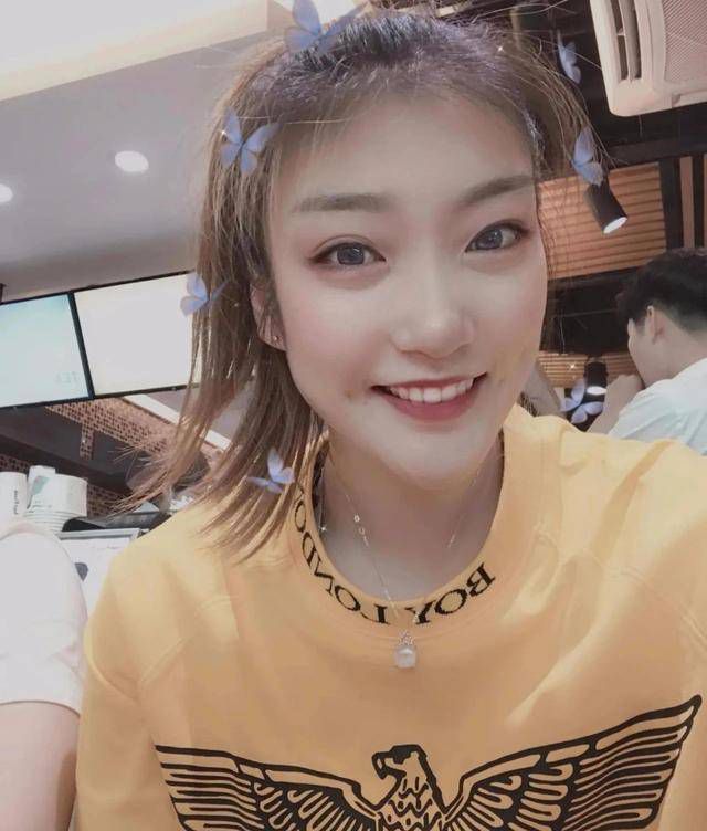 李佳佳高中生的日常小说在线阅读