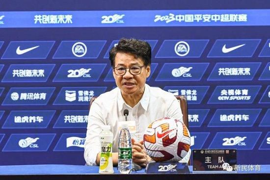 禁欲总裁被揉裆呻吟故事动漫